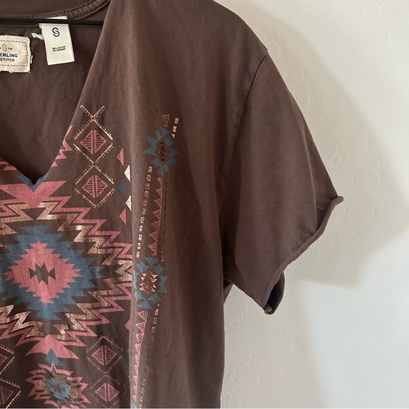 Sterling & Stitch Aztec raw edge print top - Picture 3 of 6